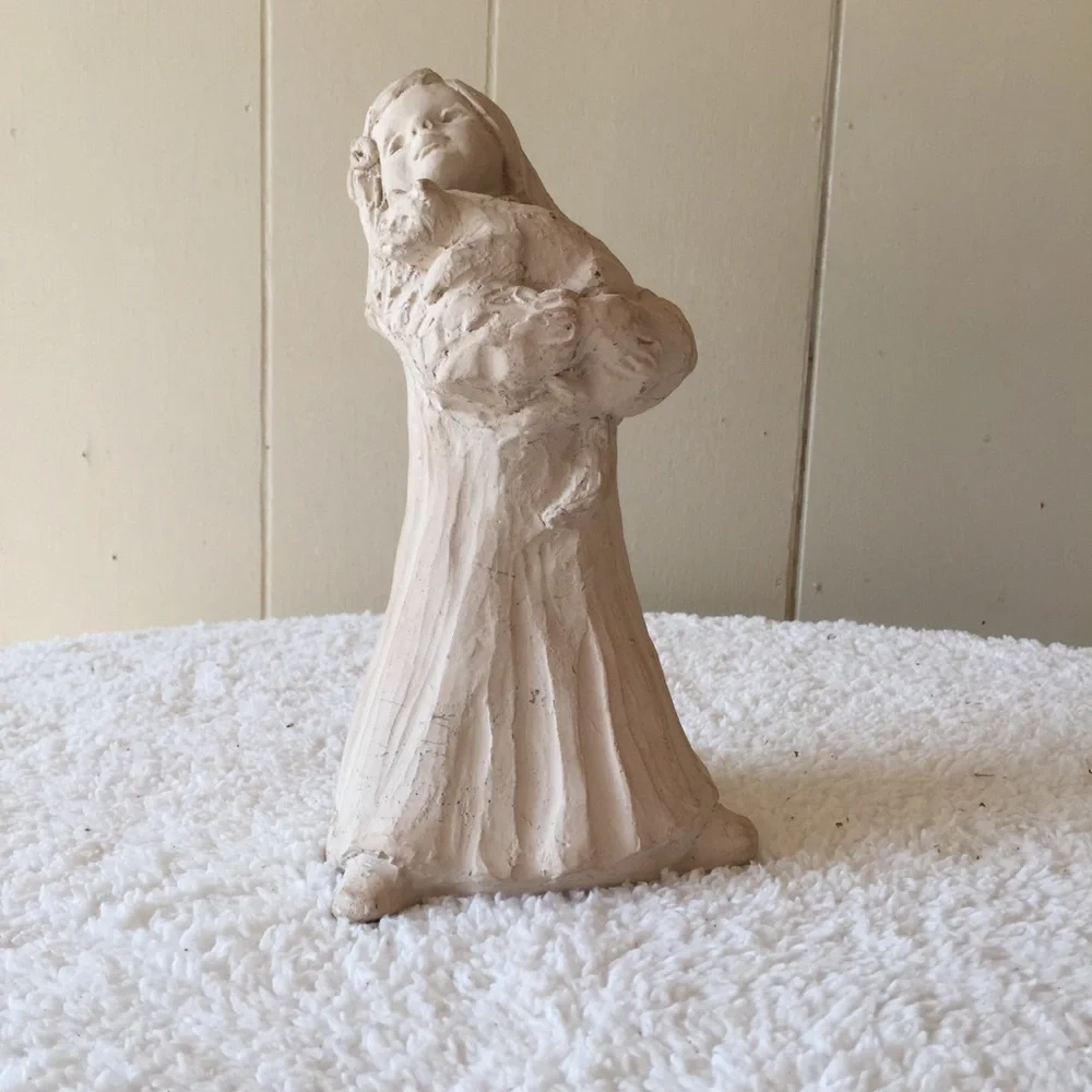 Vintage Dee Crowley Figurine/ Sculpture of Girl w Cat, Bright Eyes Colle…